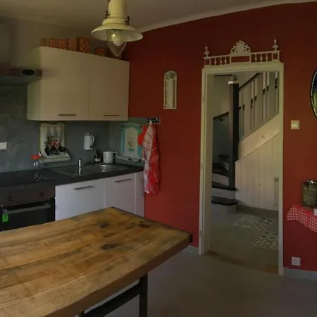 Chalet Montsegur شاليه *